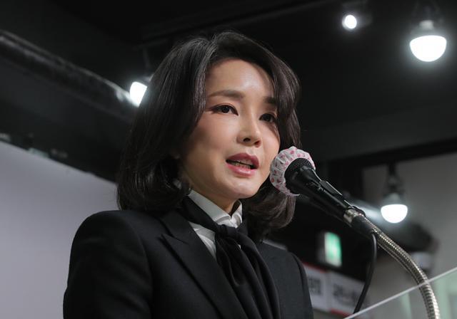  韩国政坛资金漏洞调查：12亿韩元背后的法律盲区与真相 IT技术