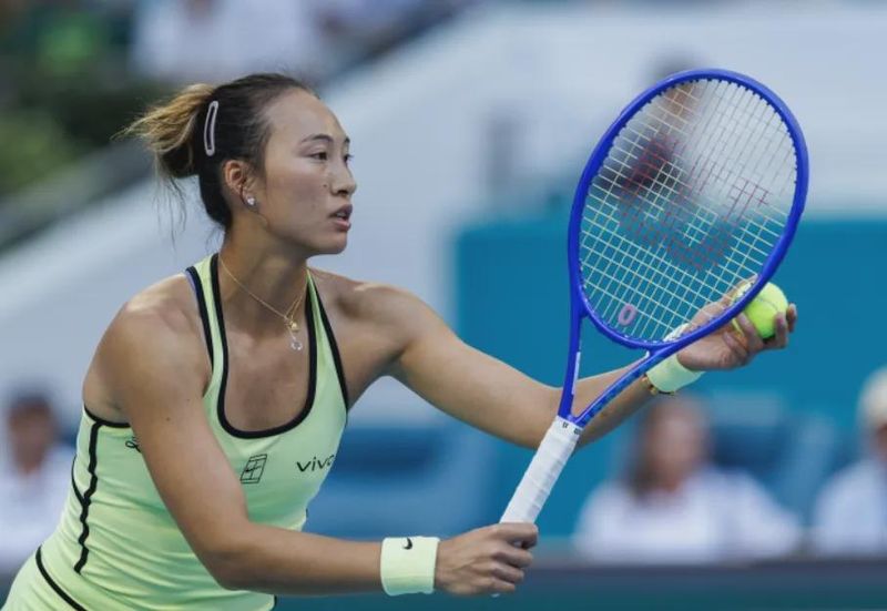  职业心态解析：顶级球员的赛后互动与竞技博弈逻辑 体育新闻