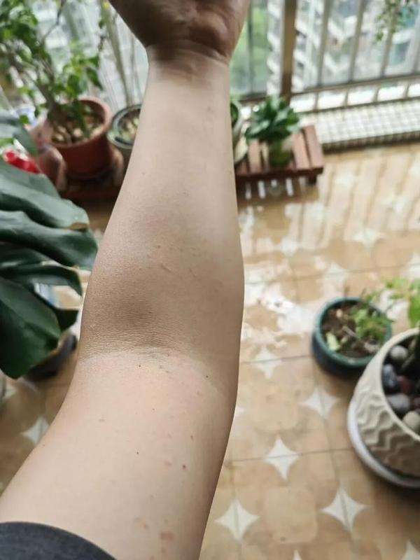  清明假期的惊魂72小时：一个广州家庭与充电宝爆燃的真实经历 新闻