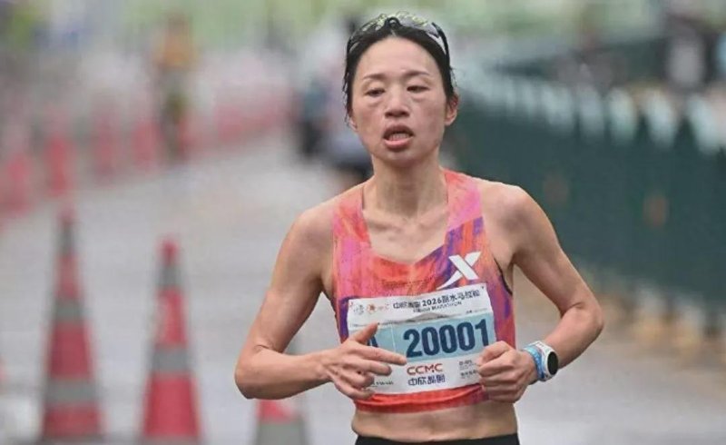  从半马折戟到全马称王：张水华用数据撕开马拉松运动的本质认知 体育新闻