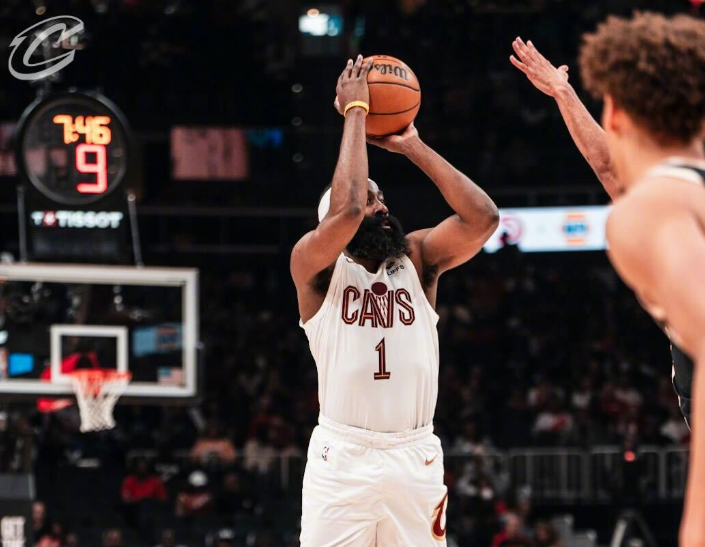  里程碑背后的战术密码：詹姆斯·哈登10000罚球与东部排名的深层博弈 体育新闻