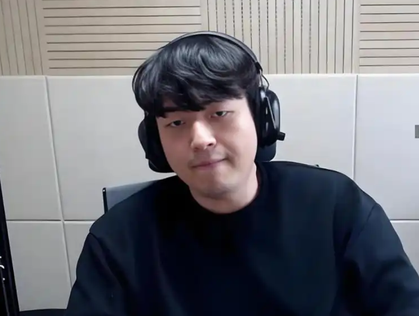  电竞解说话语权研究：一场关于“被解读的操作”的深度剖析 新闻